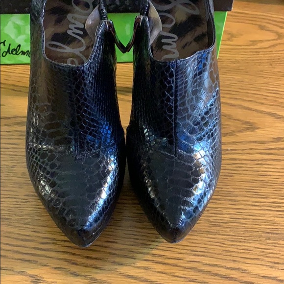 Sam Edelman Black Boa Print Booties - Picture 2 of 7